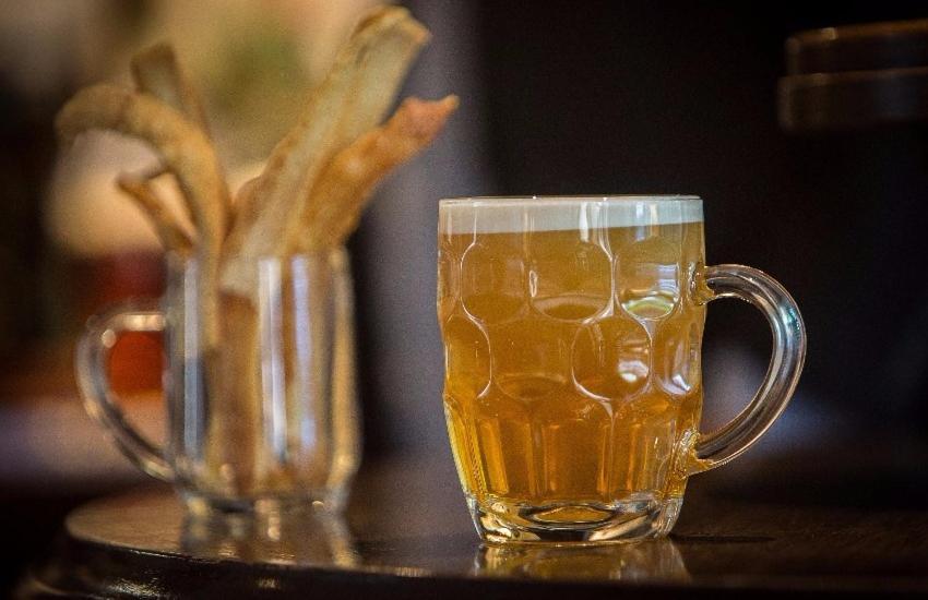 فندق The Swan At تاربورلي المظهر الخارجي الصورة